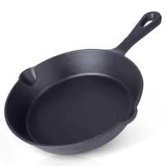 Patelnia żeliwna 20 cm