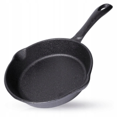 Patelnia żeliwna CAST LINE 15cm