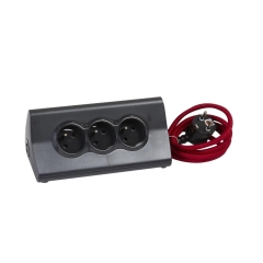 Legrand Przedłużacz 3-gniazdkowy 1,5 m 2 USB czarny