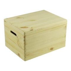 Skrzynia sosnowa z wiekiem 39,5 x 29,5 x 23 cm