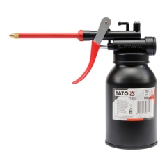 Oliwiarka Yato z elastycznym aplikatorem 200 ml