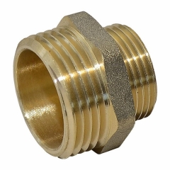 Nypel redukcyjny 3/4" x 1/2" mosiężny