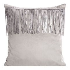 POSZEWKA Z FRĘDZLAMI WELUR VELVET 45X45 CM SREBRNA