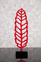 FIGURKA DEKORACYJNA CZERWONE LIŚĆ 12X9X41