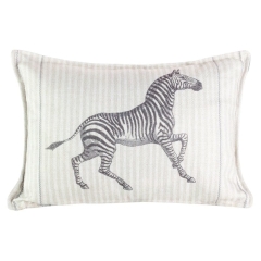 POSZEWKA VELVET WELUR 45X30 BIAŁA NADRUK ZEBRA