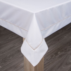 ELEGANCKI OBRUS ZŁOTA LAMÓWKA 145 X 350 CM BIAŁY