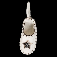 Zawieszka filcowa LAGUNA1 biało-brązowa 14CM 6szt. 6szt