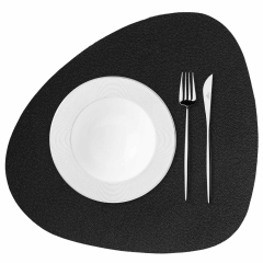 Czarna Podkładka Mata Ochronna Pod Talerze Naczynia 35x45 SKINNY Cienka