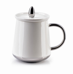 Porcelanowy Kubek 380ml z pokrywką ą